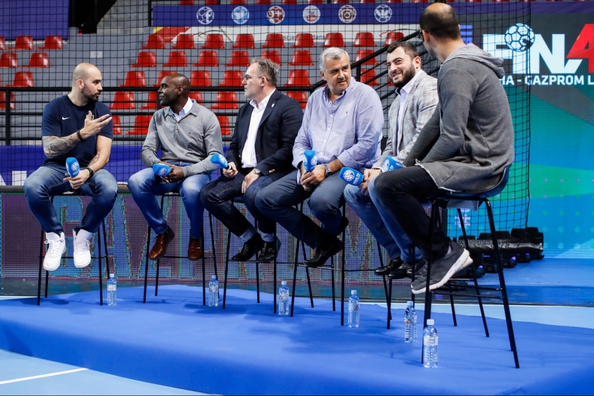 Handball discussion Handball discussion