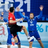 Veszprem defend the trophy after penalty thriller